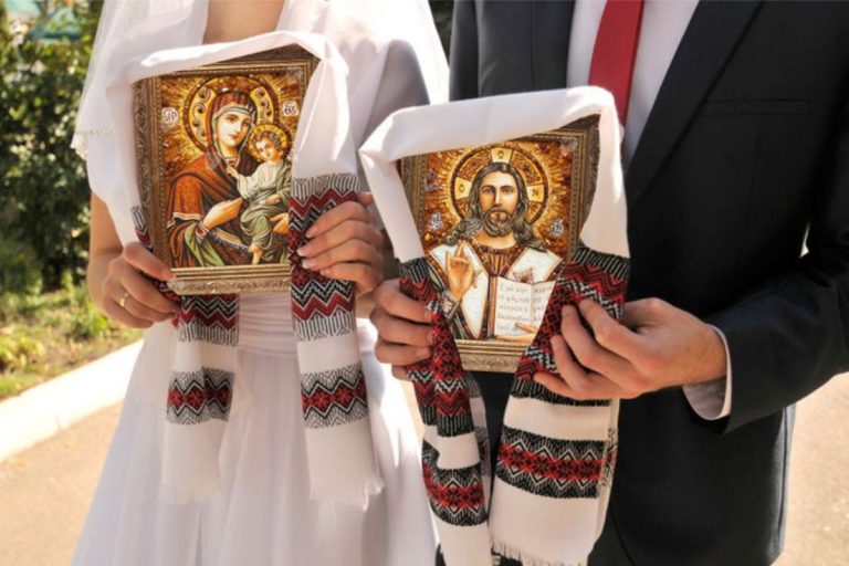 Як правильно мають висіти весільні ікони: повний посібник