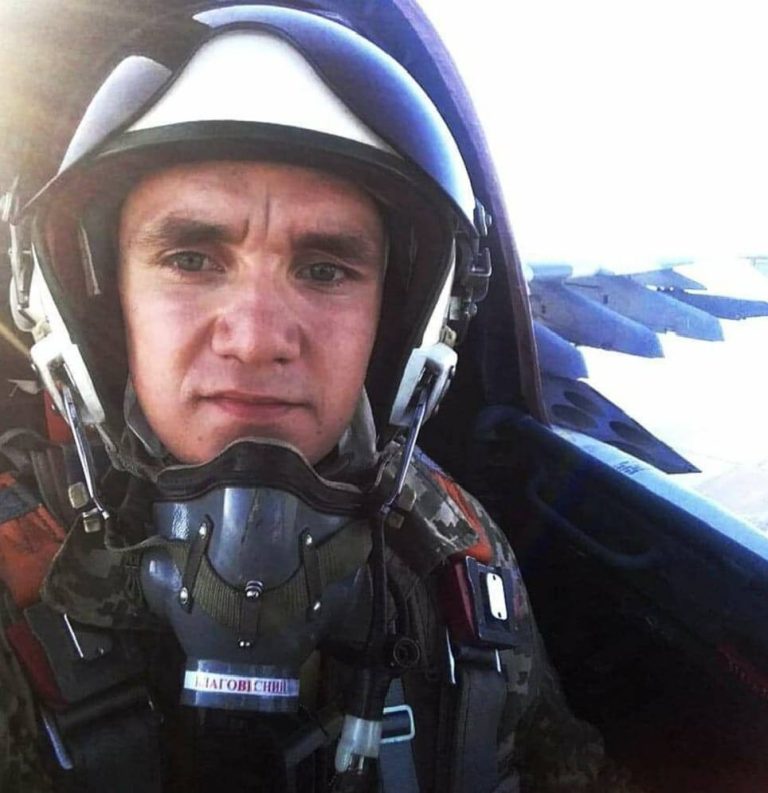 Вадим Благовісний — Герой України, пілот штурмовика Су-25, який здійснив 95 бойових вильотів і назавжди увійшов у небо української авіації