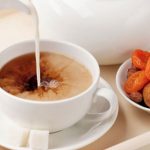 Чай з молоком користь: глибокий розбір для кожного