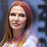 Евеліна Бльоданс: біографія, кар’єра та особисте життя зірки «Маски-шоу»