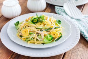 Салат загадка: рецепт, який змушує гостей ламати голову